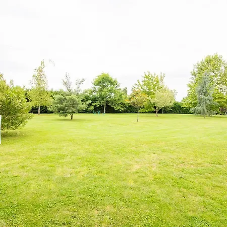Дом отдыха Maison Spacieuse Avec Jardin Clos Et Wifi A - Fr-1-616-63