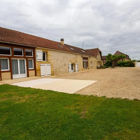 Maison Spacieuse Avec Jardin Clos Et Wifi A - Fr-1-616-63 *